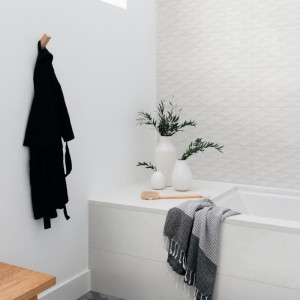 Chill White Strutturato 3D Diamond 25x76 cm - Marazzi | Meglioalge 2