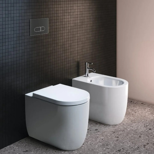Bidet a terra filo muro Blend Curve bianco lucido | Ideal Standard
