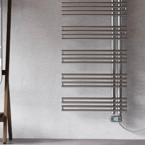 Radiatore verticale elettrico Kelly18 h1420x500 mm inox lucido – Cordi 2