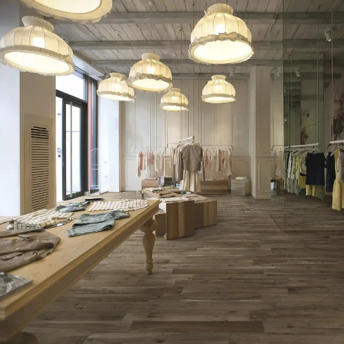 Pavimento Legno Noce 15x100 cm - Eleganza con Ceramica Rondine