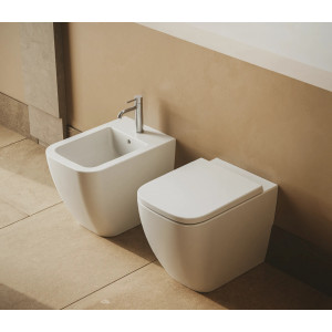 Vaso WC filo muro scarico universale bianco - Hatria 2